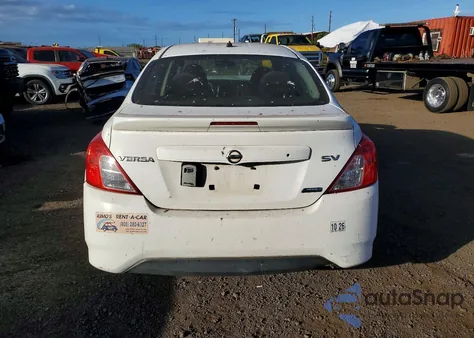 2016 Nissan Versa S z USA, uszkodzony, nr VIN 3N1CN7AP8GL826713